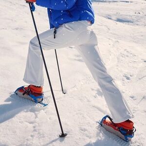 Free People Movement White Valencia Ski Flare Snow Pants
High Waisted Size Small